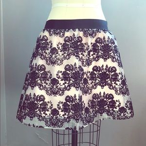 Fully lined little lace skirt from express